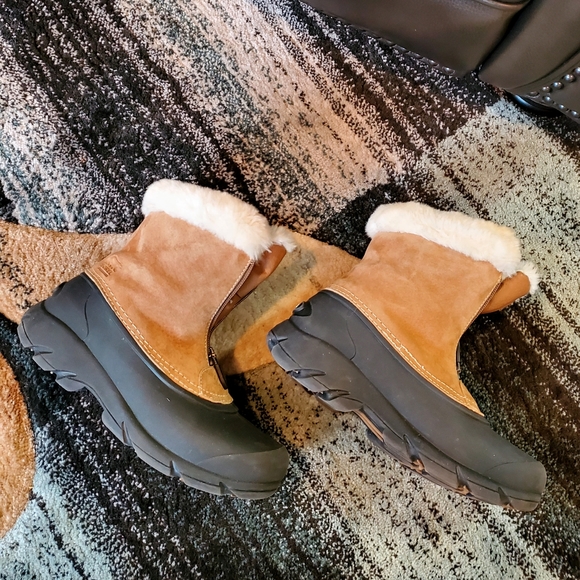 SOREL Winter Weather Boots - Size 6 (EUC) - Picture 7 of 11